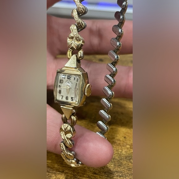 Vintage Lady Elgin Gold Women’s Wristwatch with Stretch Band 10K Gold Filled - Picture 5 of 5
